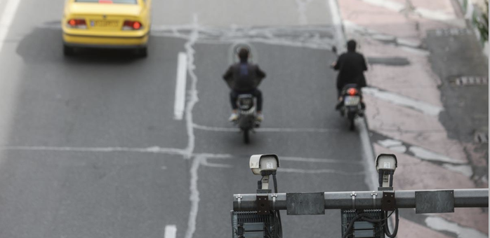 Đ&ograve;n t&igrave;nh b&aacute;o phủ đầu chiến sự - Ảnh 2.