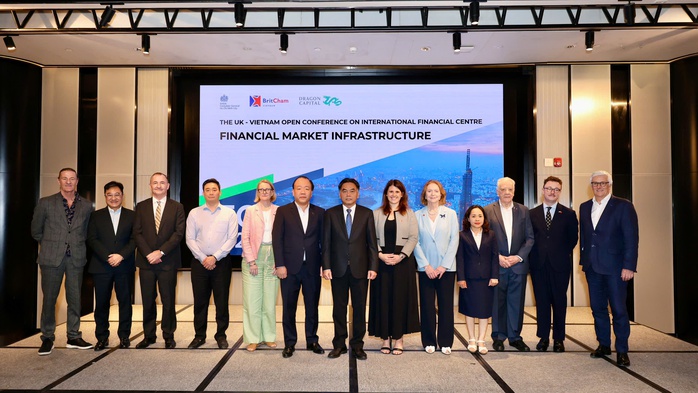 Cửa h&uacute;t vốn quốc tế mở rộng - Ảnh 1.