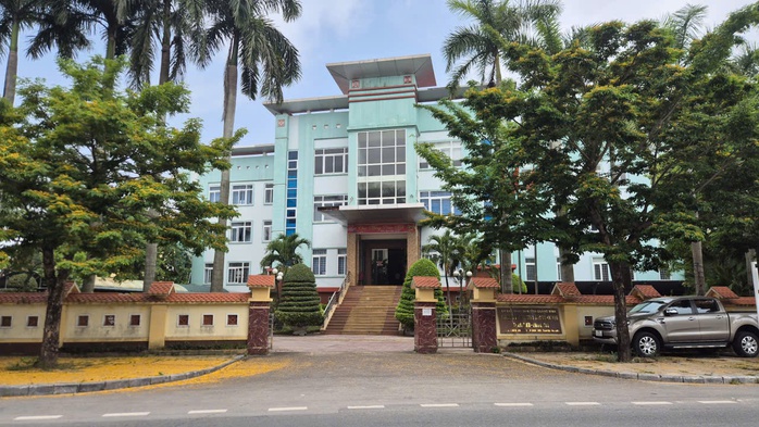 Nghi vấn nh&acirc;n sự kh&ocirc;ng k&yacute; hợp đồng trong g&oacute;i thầu 16 , 5 tỉ đồng ở Quảng Trị - Ảnh 1.