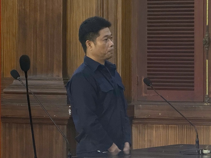 Mẹ ruột "ph&ecirc;" ma t&uacute;y để mặc dượng hờ x&acirc;m hại con g&aacute;i 9 tuổi - Ảnh 1.