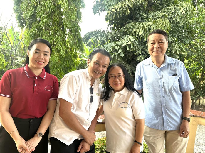 Kim Xu&acirc;n, Minh Dự, Quốc Thảo bức x&uacute;c về s&acirc;n khấu h&ocirc;m nay, thể hiện r&otilde; tr&aacute;ch nhiệm người l&agrave;m nghề - Ảnh 5.