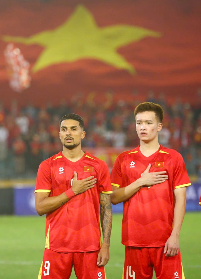 HLV Kim Sang-sik đ&aacute;nh gi&aacute; cao t&acirc;n binh Ho&agrave;ng H&ecirc;n - Ảnh 3.