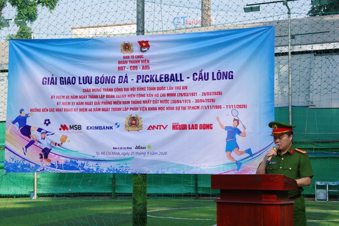 Chuỗi hoạt động ch&iacute;nh trị, giao lưu văn h&oacute;a, thể thao của Bộ C&ocirc;ng an tại TP HCM - Ảnh 1.