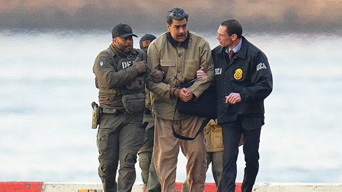 Cựu Tổng thống Venezuela Nicol&aacute;s Maduro đối mặt cuộc sống "địa ngục trần gian" trong nh&agrave; t&ugrave; Mỹ - Ảnh 1.