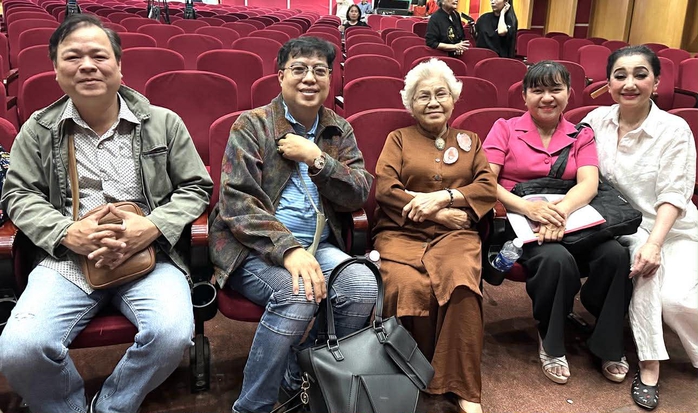 NSƯT Thanh Thanh Tâm với "Tự tình quê hương" được Hội đồng Nghệ thuật khen ngợi - Ảnh 3.