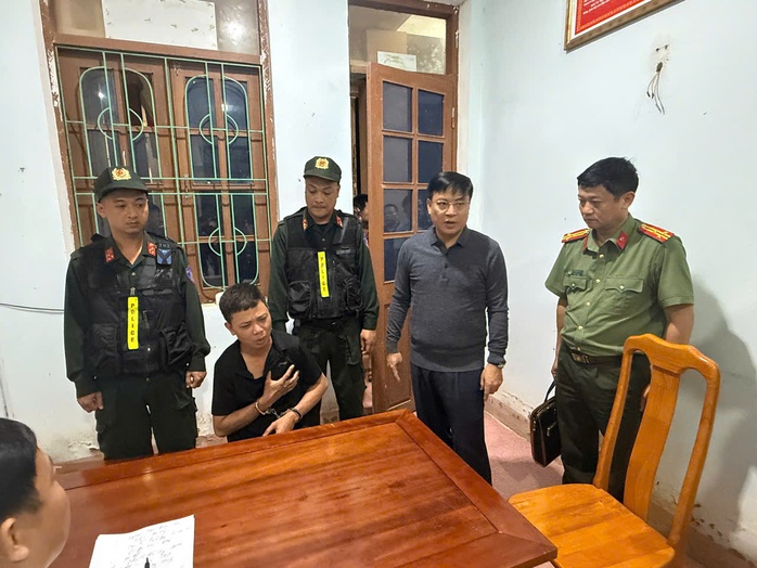 Khởi tố Nguyễn Ngọc Đạo s&aacute;t hại t&agrave;i xế taxi v&agrave; mẹ vợ ở Quảng Trị - Ảnh 2.