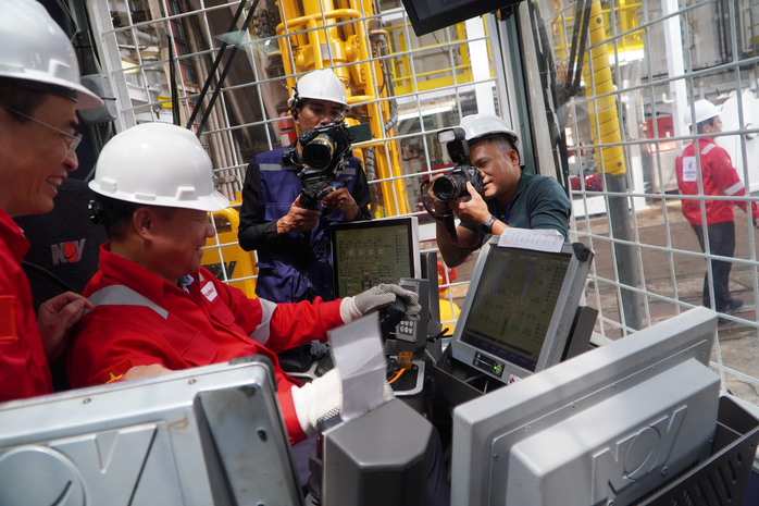 A Close-up Look at PV Drilling’s Most Modern "Super Rig" Officially Named in Ho Chi Minh City - Ảnh 3.