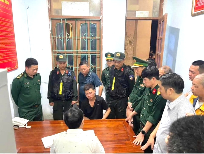 Vụ chồng về quê bắn chết mẹ vợ và tài xế taxi: Trước đó từng đăng video nói về bi kịch gia đình (!) - Ảnh 1.