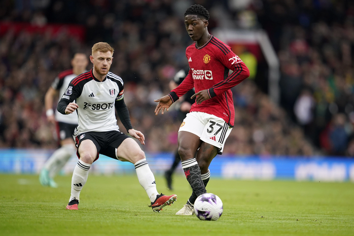 Ai hay nhất, ai dở nhất Man Utd kể từ đầu m&ugrave;a giải? - Ảnh 13.