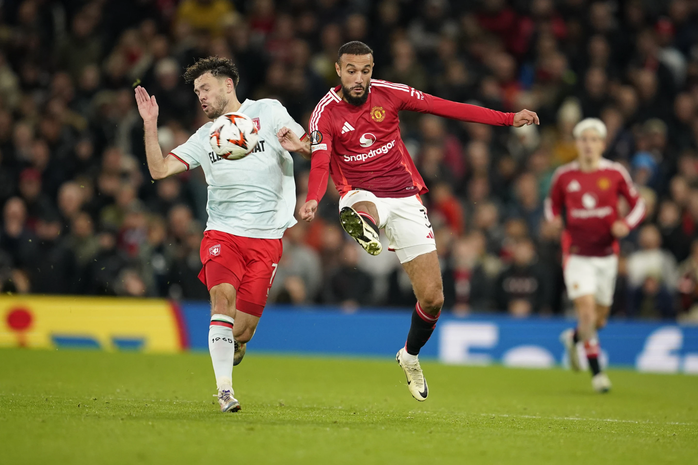 Ai hay nhất, ai dở nhất Man Utd kể từ đầu m&ugrave;a giải? - Ảnh 4.