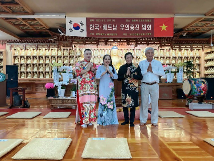 Nghệ sĩ Phượng Nga đưa nghệ thuật cải lương đến mọi miền v&agrave; giao lưu văn h&oacute;a quốc tế - Ảnh 3.