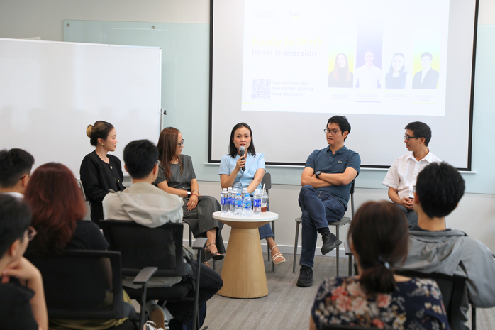 Hơn 30 doanh nghiệp phỏng vấn sinh vi&ecirc;n ngay tại trường - Ảnh 4.