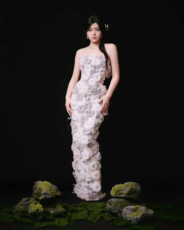 "Tiểu Long Nữ" Trần Nghi&ecirc;n Hy khoe sắc trong thiết kế Việt - Ảnh 4.