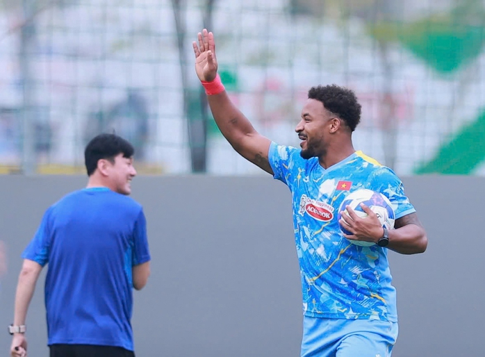 Nguyễn Xu&acirc;n Son n&oacute;i g&igrave; trước trận tiếp đ&oacute;n Malaysia? - Ảnh 2.