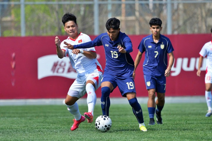 Trung Quốc tho&aacute;t thua trước Triều Ti&ecirc;n, U23 Việt Nam hết cơ hội - Ảnh 1.