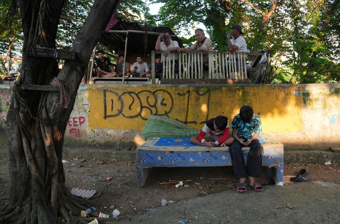 Th&ecirc;m quốc gia cấm trẻ em sử dụng mạng x&atilde; hội - Ảnh 1.