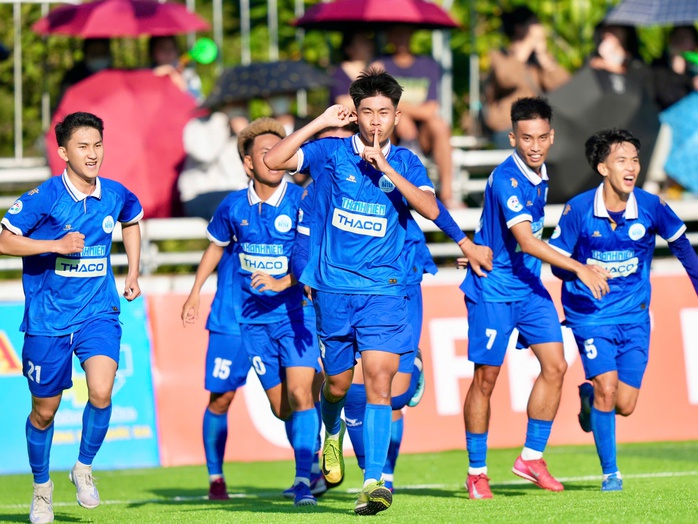 Giải b&oacute;ng đ&aacute; Thanh Ni&ecirc;n sinh vi&ecirc;n quốc tế: Campuchia thắng đậm trận mở m&agrave;n - Ảnh 3.