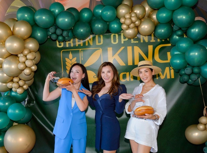 Ca sĩ Trizzie Phương Trinh m&ecirc; b&aacute;nh m&igrave; n&ecirc;n mở lu&ocirc;n tiệm b&aacute;nh m&igrave;  - Ảnh 1.