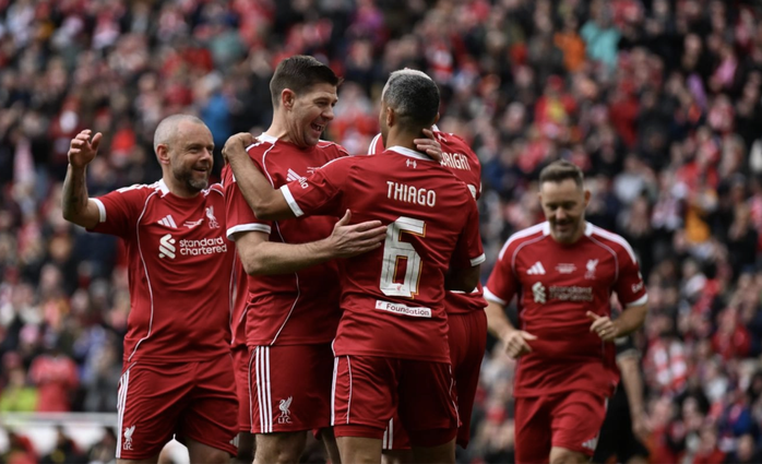 Jurgen Klopp t&aacute;i xuất s&acirc;n Anfield, Liverpool h&ograve;a kịch t&iacute;nh cựu sao Dortmund - Ảnh 4.