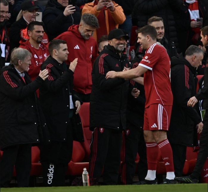 Jurgen Klopp t&aacute;i xuất s&acirc;n Anfield, Liverpool h&ograve;a kịch t&iacute;nh cựu sao Dortmund - Ảnh 6.