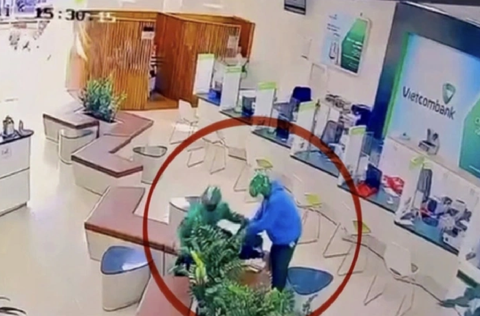 Kịch bản cướp ngân hàng Gia Lai táo bạo của hai gã giang hồ khét tiếng - Ảnh 2. Kịch bản cướp ngân hàng Gia Lai táo bạo của hai gã giang hồ khét tiếng - Ảnh 2.