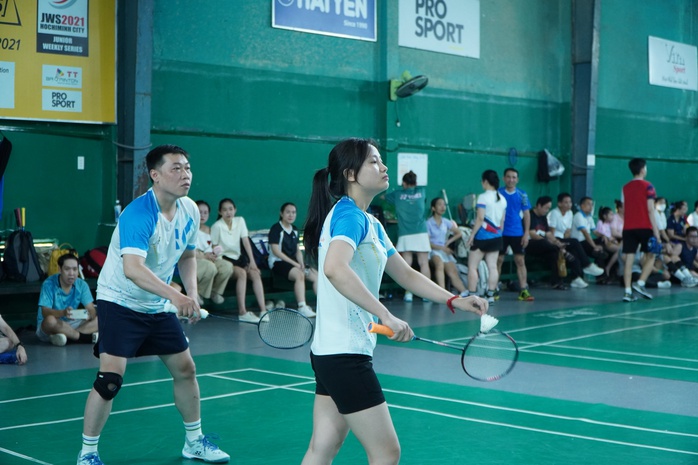 Phường Xuân Hòa tổ chức giải cầu lông Chương trình "Giờ thứ 9" - Ảnh 3.