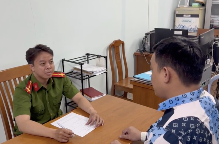 Hai người xô xát tại cây xăng TPHCM: Vụ việc được điều tra nghiêm túc - Ảnh 1. Hai người xô xát tại cây xăng TPHCM: Vụ việc được điều tra nghiêm túc - Ảnh 1.