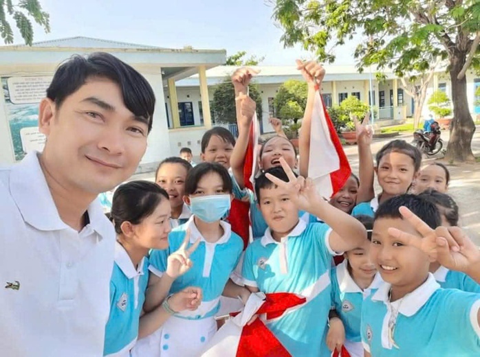 B&agrave;i dự thi cuộc thi viết "Người thầy k&iacute;nh y&ecirc;u": Chọn lối đi để ng&ocirc;i trường qu&ecirc; hương khởi sắc - Ảnh 1.