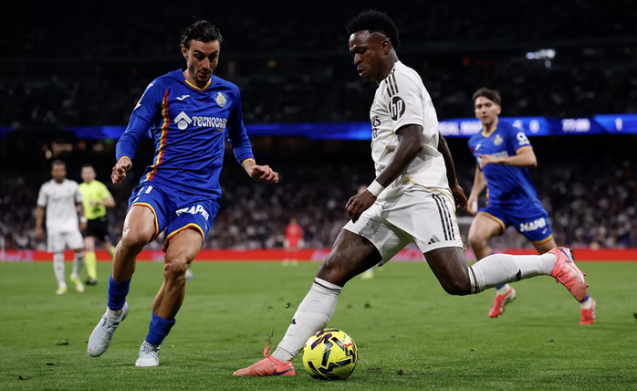 Khủng hoảng bủa vây Real Madrid sau hai cú sốc liên tiếp - Ảnh 2.