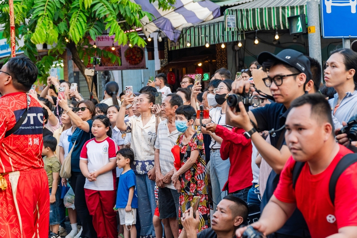 VIDEO: Hơn 1.000 người tham gia Tết Nguy&ecirc;n ti&ecirc;u 2026 tại khu Chợ Lớn - Ảnh 20.