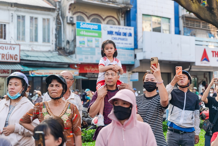 VIDEO: Hơn 1.000 người tham gia Tết Nguy&ecirc;n ti&ecirc;u 2026 tại khu Chợ Lớn - Ảnh 24.