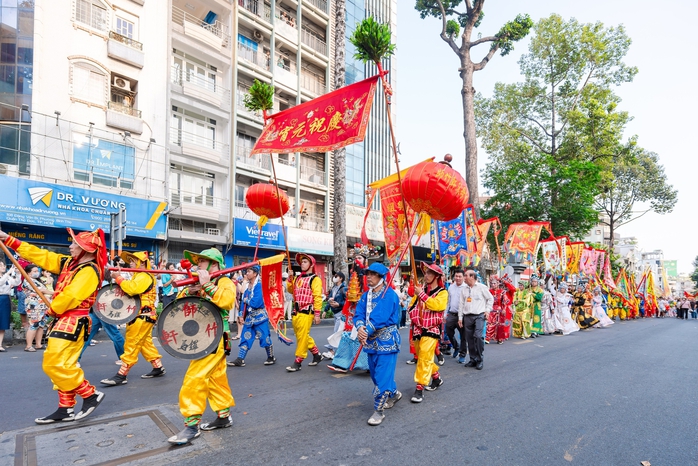 VIDEO: Hơn 1.000 người tham gia Tết Nguy&ecirc;n ti&ecirc;u 2026 tại khu Chợ Lớn - Ảnh 3.