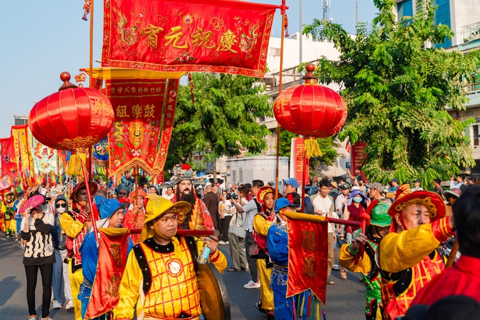 VIDEO: Hơn 1.000 người tham gia Tết Nguy&ecirc;n ti&ecirc;u 2026 tại khu Chợ Lớn - Ảnh 4.