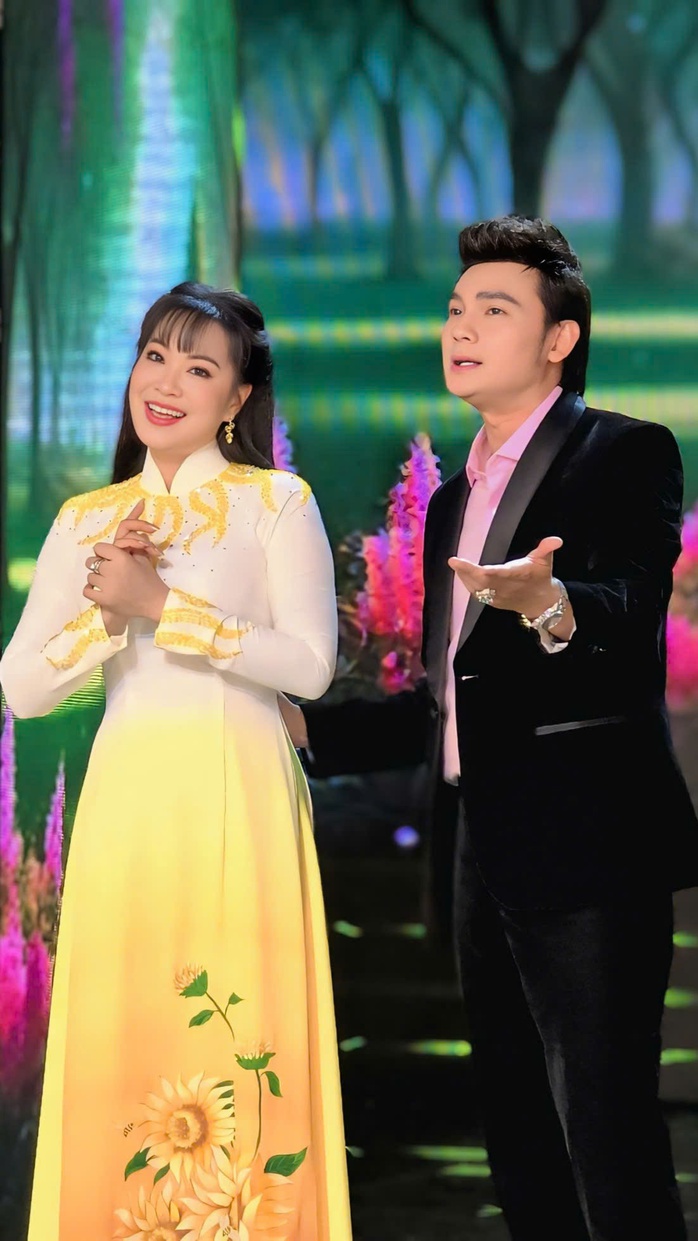 NSƯT Nhân Hậu: Đổi nghệ danh – mở một hành trình nhân ái - Ảnh 3.