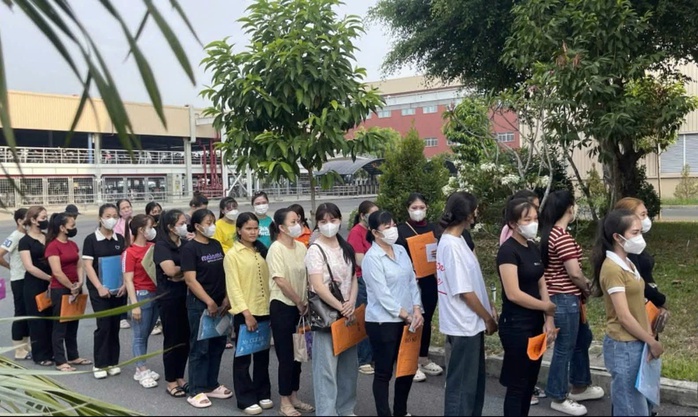 Doanh nghiệp "tung chiêu" thu hút công nhân sau Tết - Ảnh 1.