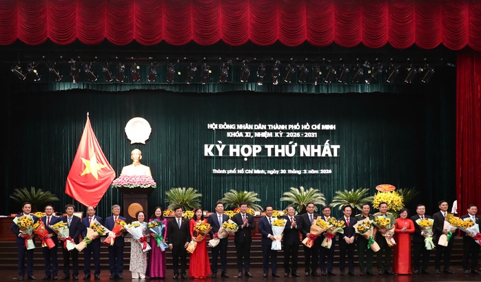 Mỗi nghị quyết ban h&agrave;nh phải đ&uacute;ng, tr&uacute;ng, b&aacute;m s&aacute;t thực tiễN - Ảnh 4.