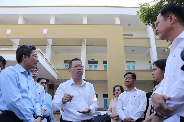 L&atilde;nh đạo Đ&agrave; Nẵng: Sớm xử l&yacute; trụ sở d&ocirc;i dư ở TP Tam Kỳ cũ, tr&aacute;nh l&atilde;ng ph&iacute; - Ảnh 4.