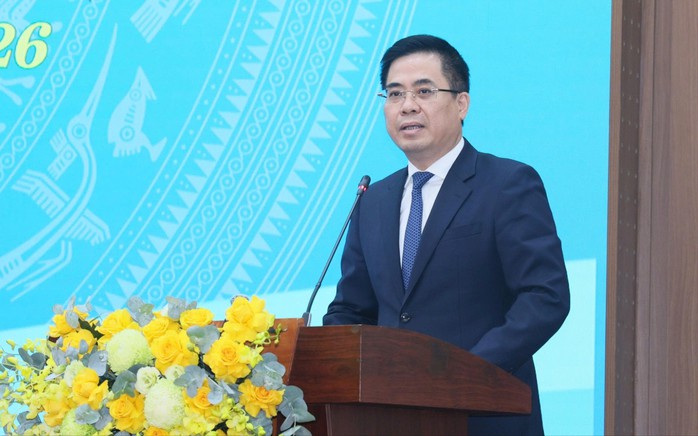 &Ocirc;ng Nguyễn Ho&agrave;ng Giang t&aacute;i đắc cử Chủ tịch UBND tỉnh Quảng Ng&atilde;i - Ảnh 1.