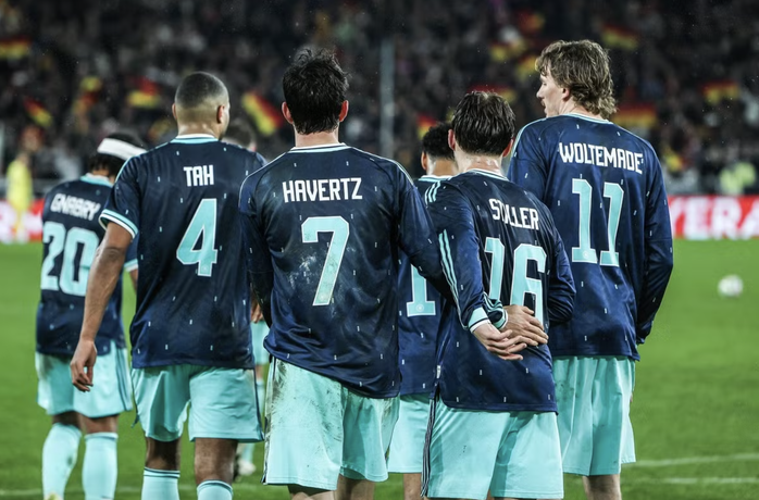 Sao dự bị lập c&ocirc;ng ph&uacute;t 88, Đức thắng nghẹt thở Ghana - Ảnh 7.