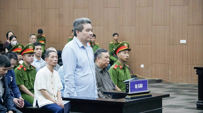 Giám đốc Công ty Hoàng Dân xin bán vàng và đất để khắc phục thiệt hại 351 tỉ đồng - Ảnh 1. Giám đốc Công ty Hoàng Dân xin bán vàng và đất để khắc phục thiệt hại 351 tỉ đồng - Ảnh 1.