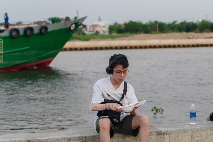 VIDEO: "Biển G&ograve; Vấp&rdquo; h&uacute;t kh&aacute;ch, tiềm ẩn nhiều nguy cơ mất an to&agrave;n - Ảnh 5.