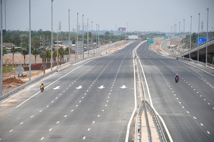 Cao tốc Biên Hòa - Vũng Tàu hoãn khai thác tạm đến tháng 4 , 2026 - Ảnh 2. Cao tốc Biên Hòa - Vũng Tàu hoãn khai thác tạm đến tháng 4 , 2026 - Ảnh 2.