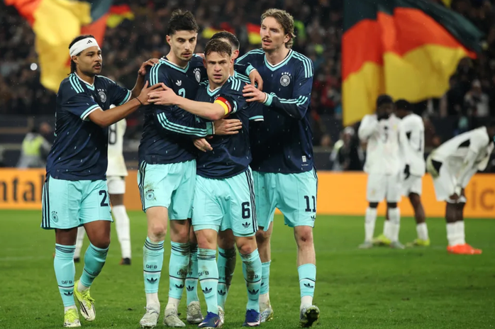 Sao dự bị lập c&ocirc;ng ph&uacute;t 88, Đức thắng nghẹt thở Ghana - Ảnh 4.