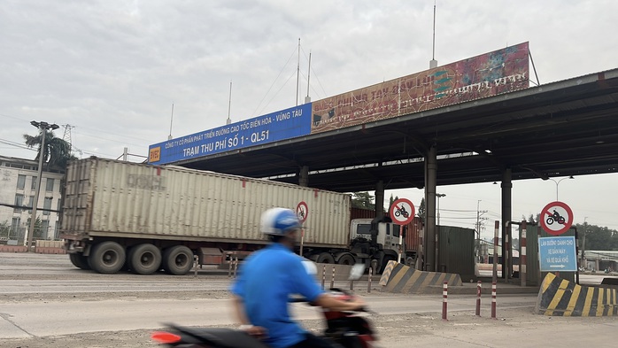 Sớm th&aacute;o dỡ trạm thu ph&iacute; tr&ecirc;n Quốc lộ 51 v&agrave; cầu Đồng Nai năm 2026 - Ảnh 1.