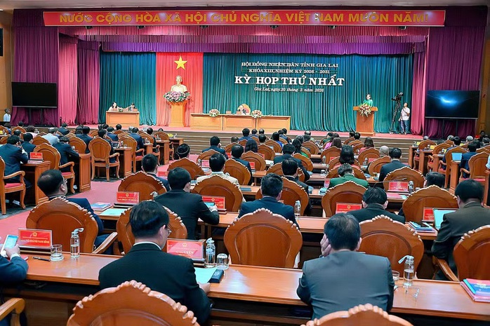 Gia Lai bầu c&aacute;c chức danh chủ chốt tại kỳ họp thứ nhất HĐND tỉnh kh&oacute;a XIII - Ảnh 1.