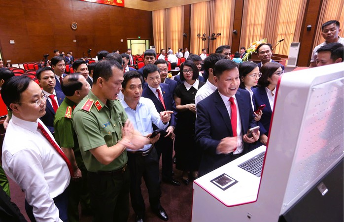 - Ảnh 1. - Ảnh 1.