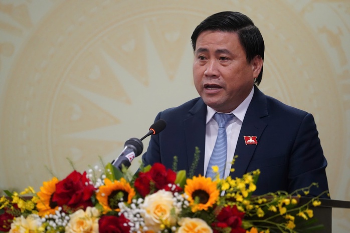 Kiện to&agrave;n bộ m&aacute;y ch&iacute;nh quyền Kh&aacute;nh H&ograve;a: &Ocirc;ng Nguyễn Việt H&ugrave;ng l&agrave;m Chủ tịch UBND tỉnh - Ảnh 1.