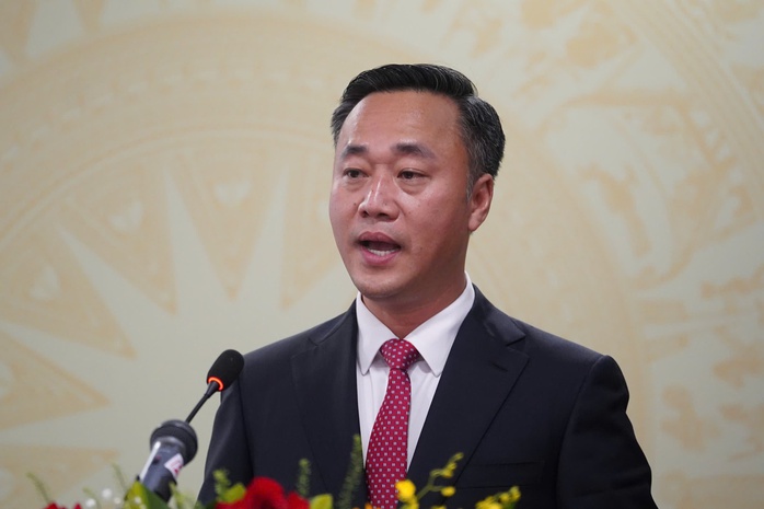 Kiện to&agrave;n bộ m&aacute;y ch&iacute;nh quyền Kh&aacute;nh H&ograve;a: &Ocirc;ng Nguyễn Việt H&ugrave;ng l&agrave;m Chủ tịch UBND tỉnh - Ảnh 2.