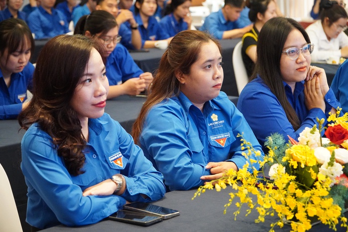 Nhiệm vụ chuyển đổi số v&agrave; bảo vệ nền tảng tư tưởng của Đảng kh&ocirc;ng thể t&aacute;ch rời nhau - Ảnh 3.