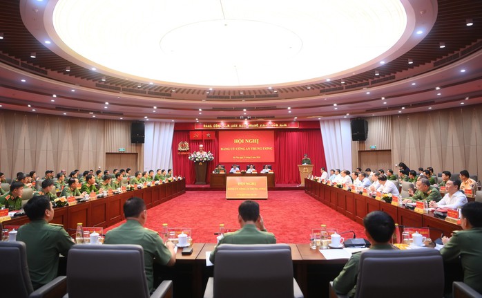 Tổng B&iacute; thư T&ocirc; L&acirc;m v&agrave; Chủ tịch nước Lương Cường dự Hội nghị C&ocirc;ng an Trung ương 2026 - Ảnh 2.